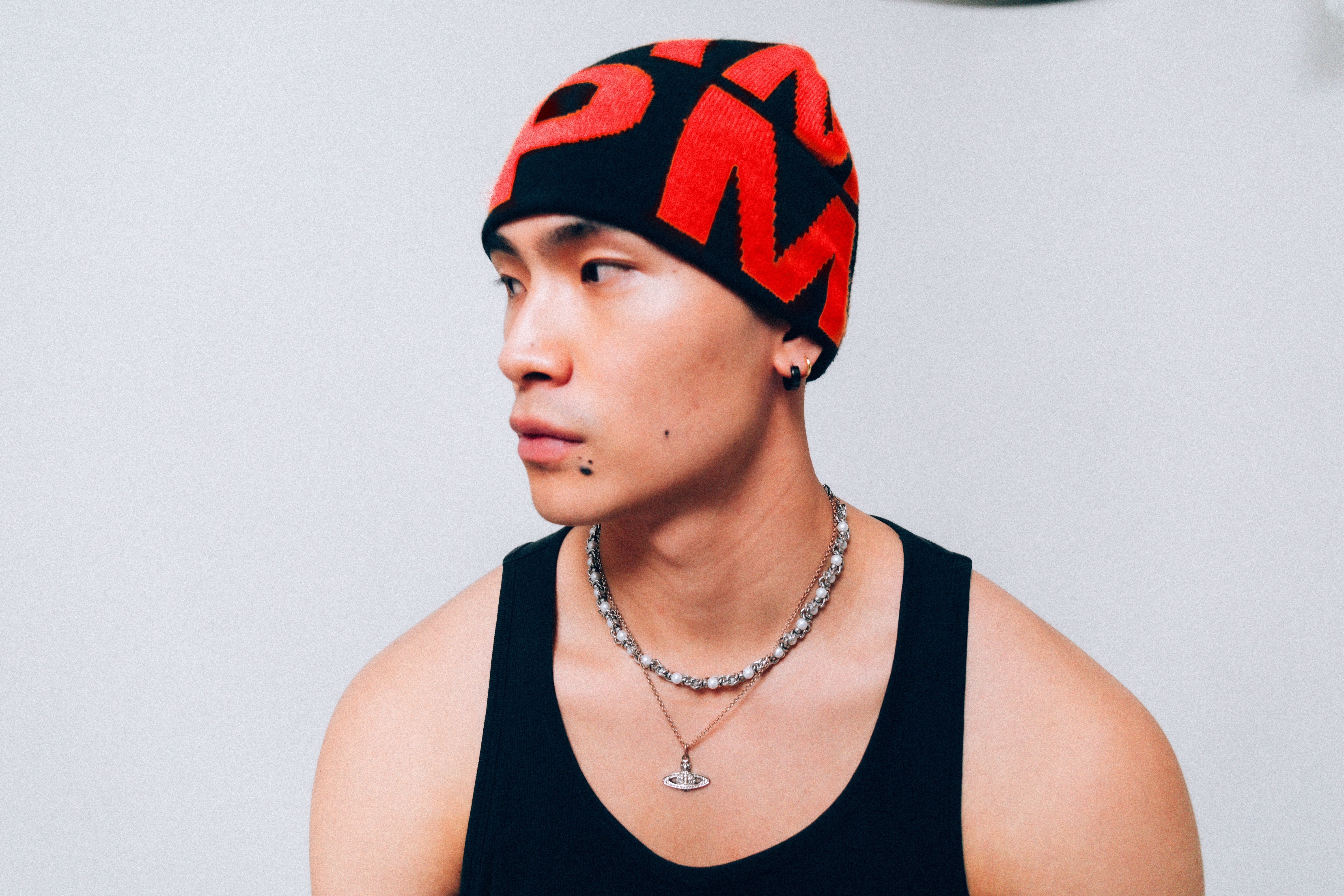 LOGO BEANIE - BLACK/RED